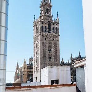 ático Lujo Junto A La Catedral. Giralda Sevilla