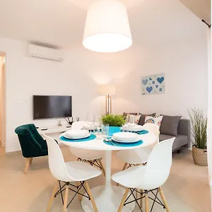 https://beautiful-cozy-apartment-city-center.1costadelsol.com